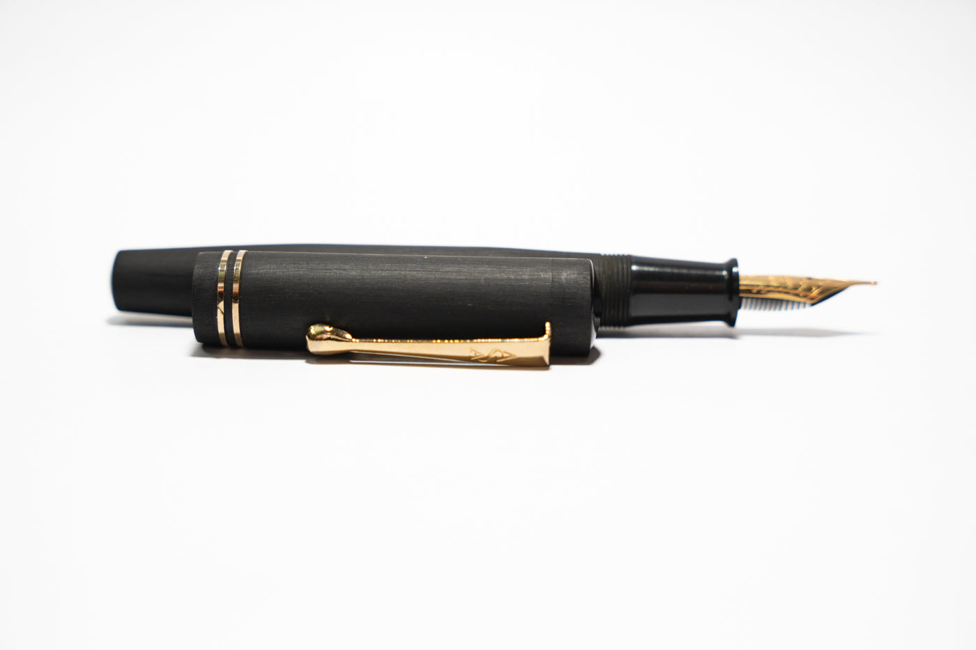 ASA Maya Handcrafted Ebonite Fountain Pen - Vintage-Inspired Diamond Design with Jowo Nib